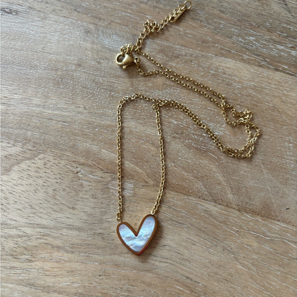Brand New Palm Resort Wear Gold Opal Heart Necklace